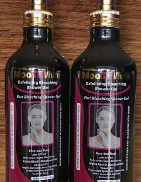 Moon White Exfoliating Bleaching Shower Gel (one)