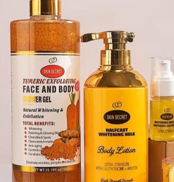 SKIN SECRET EXFOLIATING SHOWER GEL AND BODY MILK